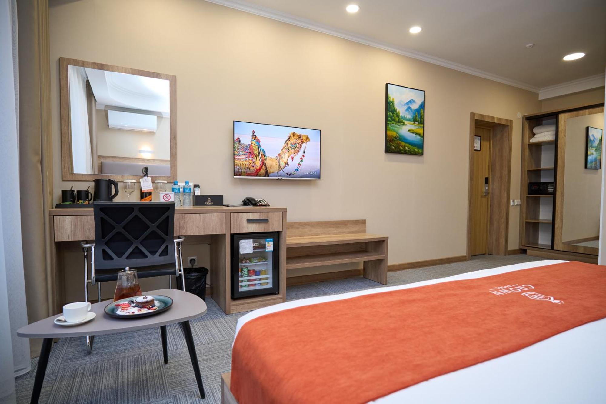 Crown Hotel Μπισκέκ Εξωτερικό φωτογραφία